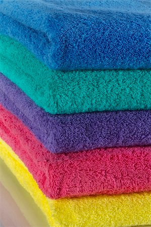 simsearch:400-04501066,k - Bath towels against a white background in a studio environment Stock Photo - Budget Royalty-Free & Subscription, Code: 400-05284496
