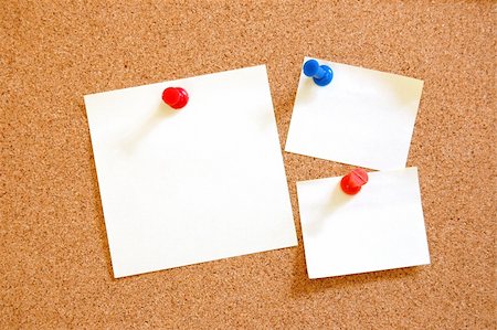 post it note on notice board picture - blank and empty sheet paper with pin on bulletin board Stock Photo - Budget Royalty-Free & Subscription, Code: 400-05285627