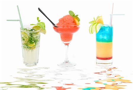 simsearch:400-04877523,k - Set of three Fresh cocktails isolated on a white background Foto de stock - Super Valor sin royalties y Suscripción, Código: 400-05286076