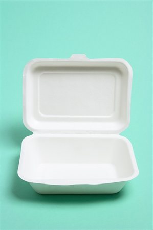 polystyrène - Polystyrene Food Box on Light Blue Background Foto de stock - Super Valor sin royalties y Suscripción, Código: 400-05289278