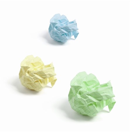 simsearch:400-05200945,k - Crumpled Paper Balls on White Background Fotografie stock - Microstock e Abbonamento, Codice: 400-05289469