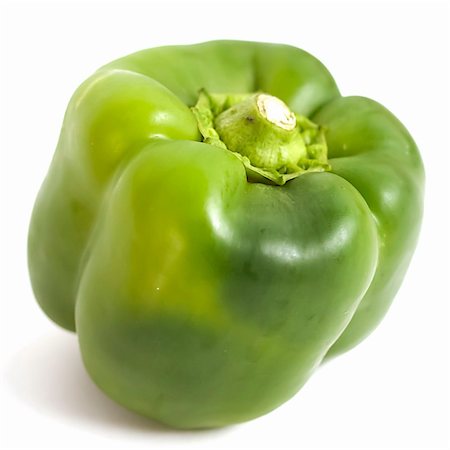 simsearch:400-04185368,k - Green pepper isolated on white Foto de stock - Royalty-Free Super Valor e Assinatura, Número: 400-05280089