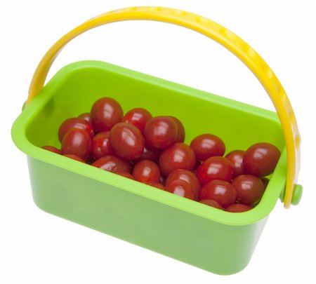 simsearch:400-07916427,k - Basket of Fresh Cherry Tomatos isolated on white with a clipping path. Foto de stock - Super Valor sin royalties y Suscripción, Código: 400-05280229