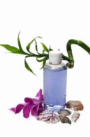 pot-pourri - flowers and scented oil on a white background Fotografie stock - Microstock e Abbonamento, Codice: 400-05280509