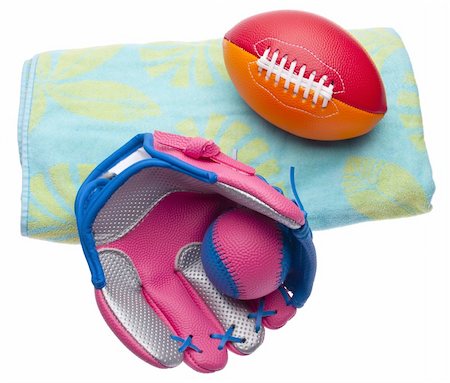 simsearch:400-04758470,k - Beach Towel with a Variety of Youth Sporting Goods.  Isolated on White with a Clipping Path. Foto de stock - Royalty-Free Super Valor e Assinatura, Número: 400-05280639