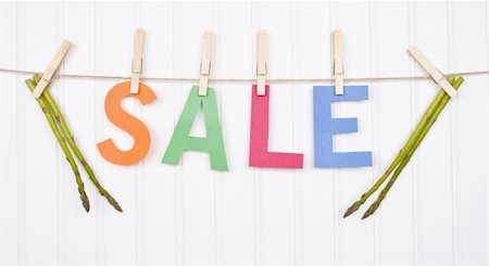 simsearch:400-04231102,k - Vibrant Image for Your Next SALE featuring the word SALE and Fresh Asparagus. Fotografie stock - Microstock e Abbonamento, Codice: 400-05280711