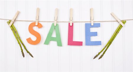 simsearch:400-04231102,k - Vibrant Image for Your Next SALE featuring the word SALE and Fresh Asparagus. Photographie de stock - Aubaine LD & Abonnement, Code: 400-05280711