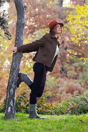 empehun (artist) - women in the autumn forest, standing next to the tree Stock Photo - Budget Royalty-Free & Subscription, Code: 400-05295653