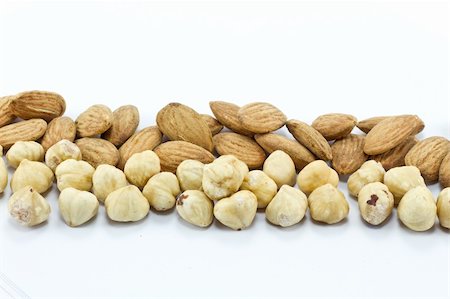 peanut object - A variety of fresh mixed nuts Photographie de stock - Aubaine LD & Abonnement, Code: 400-05296107