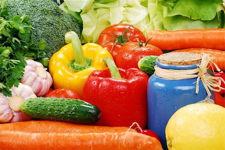 simsearch:400-04785187,k - Composition with fresh vegetables Photographie de stock - Aubaine LD & Abonnement, Code: 400-05297100