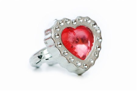 simsearch:400-05297829,k - Heart shaped ring isolated on the white background Photographie de stock - Aubaine LD & Abonnement, Code: 400-05297745
