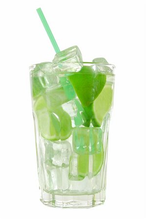 simsearch:400-04787910,k - green cocktail with ice cubes and copyspace Stock Photo - Budget Royalty-Free & Subscription, Code: 400-05291833