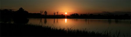 simsearch:400-05270904,k - Yellow Water Sunset - Kakadu National Park, Australia Foto de stock - Royalty-Free Super Valor e Assinatura, Número: 400-05292764