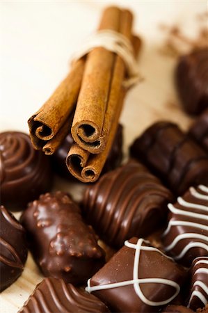 Cinnamon and Chocolate Stock Photo - Budget Royalty-Free & Subscription, Code: 400-05292828