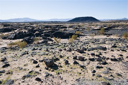 Amboy Crater, an extinct volcano near Amboy, California Photographie de stock - Aubaine LD & Abonnement, Code: 400-05293988