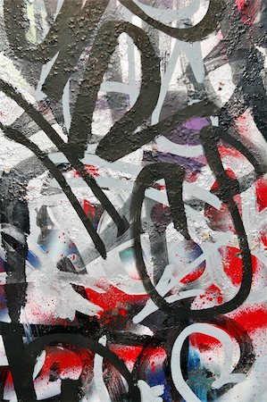 simsearch:400-06384802,k - Metal surface covered with layers of messy graffiti and tags. Photographie de stock - Aubaine LD & Abonnement, Code: 400-05304334