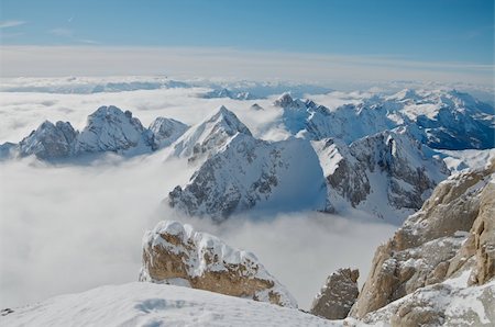 View to the south from Punta Rocca, Marmolada, Dolomites, Italy. Photographie de stock - Aubaine LD & Abonnement, Code: 400-05305100