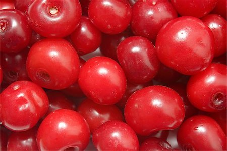 simsearch:400-08341539,k - Ripe red cherries closeup photo good as background Stockbilder - Microstock & Abonnement, Bildnummer: 400-05305353