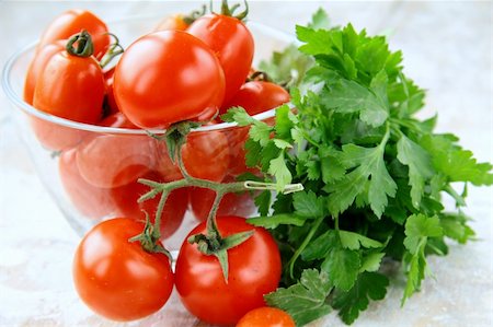 simsearch:400-03992643,k - cherry tomatoes and parsley  Italian Still Life Stock Photo - Budget Royalty-Free & Subscription, Code: 400-05307349
