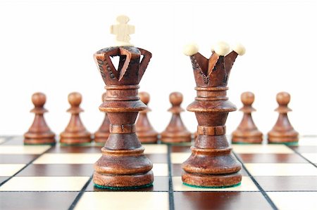 simsearch:400-04775983,k - chess pieces on chess board showing concept for success and power Stock Photo - Budget Royalty-Free & Subscription, Code: 400-05309848