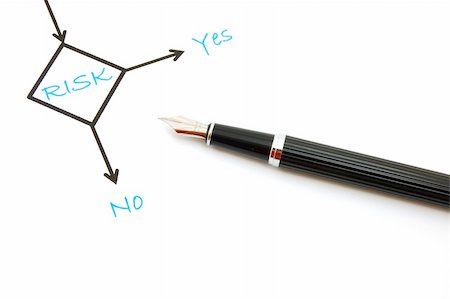 simsearch:400-04290721,k - risk management chart and pen showing business concept Fotografie stock - Microstock e Abbonamento, Codice: 400-05300143