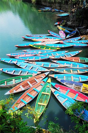 simsearch:400-03996788,k - Scenery of colorful tour boats at a lake Photographie de stock - Aubaine LD & Abonnement, Code: 400-05300601