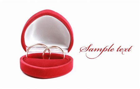 simsearch:400-04801864,k - Wedding rings in red box isolated over white Stock Photo - Budget Royalty-Free & Subscription, Code: 400-05302430
