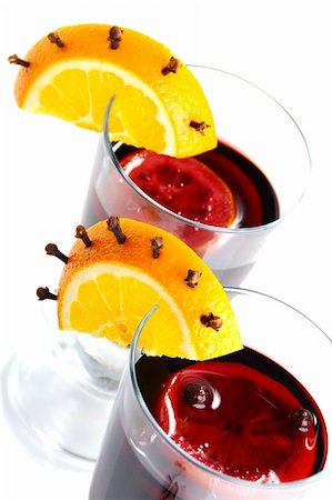 Mulled wine in glass, decorated with orange, cinnamon and clove. Stock Photo - Budget Royalty-Free & Subscription, Code: 400-05303850