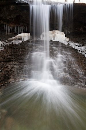 Winter in Ohio - Blue Hen Falls Foto de stock - Super Valor sin royalties y Suscripción, Código: 400-05315167