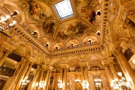 the beautiful interior of grand Opera in Paris France Foto de stock - Super Valor sin royalties y Suscripción, Código: 400-05316959