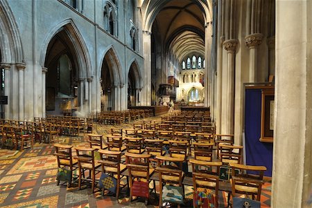 Interior of St. Patrick's Cathedral in Dublin, Ireland. Foto de stock - Super Valor sin royalties y Suscripción, Código: 400-05317415