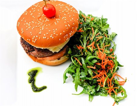 simsearch:400-05664697,k - Cheese burger - American cheese burger with fresh salad Stock Photo - Budget Royalty-Free & Subscription, Code: 400-05319738