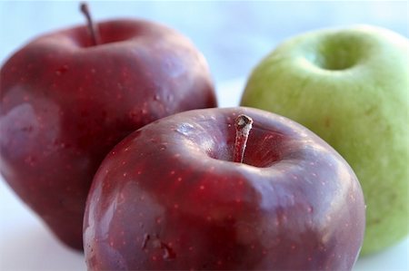 egypix (artist) - apple fruit Stockbilder - Microstock & Abonnement, Bildnummer: 400-05319960