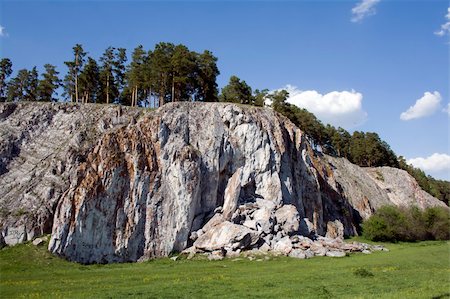 simsearch:400-04277308,k - Summer landscape in Ural Mountains Forest on a rock Photographie de stock - Aubaine LD & Abonnement, Code: 400-05310816