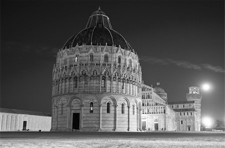 Night View of Piazza dei Miracoli with a Full Moon, Italy Stock Photo - Budget Royalty-Free & Subscription, Code: 400-05312140