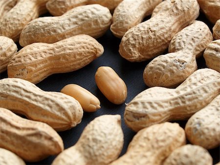 simsearch:400-04136218,k - Peanut dry fruit or groundnut (Arachis hypogaea) beans - useful as a background Stockbilder - Microstock & Abonnement, Bildnummer: 400-05312457