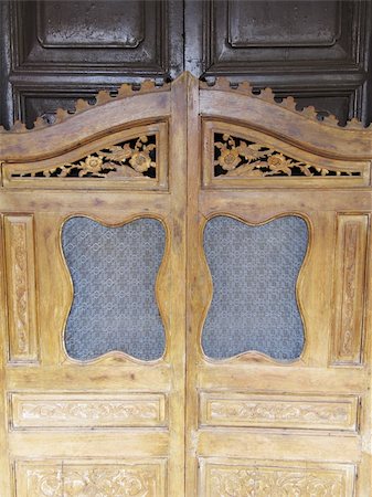 simsearch:400-05710856,k - wooden door of Chinese traditional oriental design Fotografie stock - Microstock e Abbonamento, Codice: 400-05312793