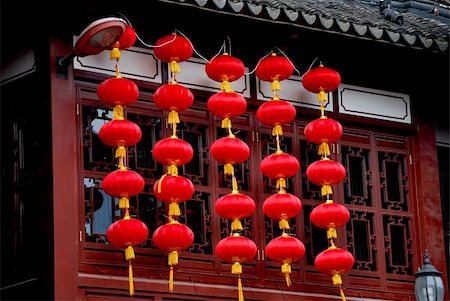 Red chinese lanterns decoration for Chinese New Year celebration -Yu Garden -Shanghai - Republic of China Stock Photo - Budget Royalty-Free & Subscription, Code: 400-05312924