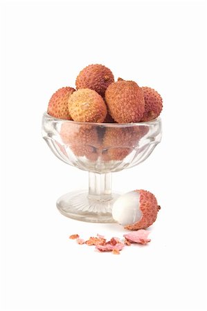 simsearch:400-04294971,k - lychees in glass vase isolated on white background Photographie de stock - Aubaine LD & Abonnement, Code: 400-05324343