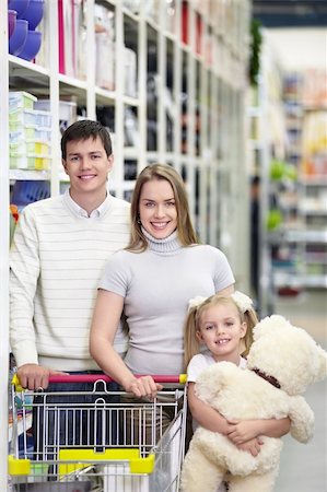 simsearch:400-04268576,k - Families with a child makes a purchase in a store Foto de stock - Super Valor sin royalties y Suscripción, Código: 400-05325853