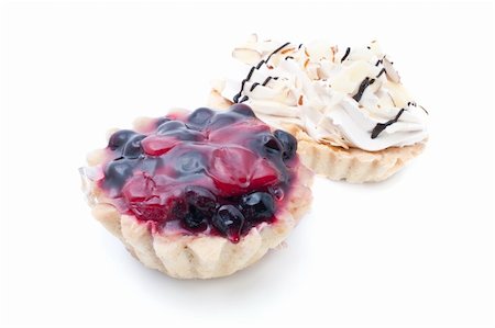 simsearch:400-04615795,k - Cherry cake and pastry cream  on white background Stockbilder - Microstock & Abonnement, Bildnummer: 400-05326869