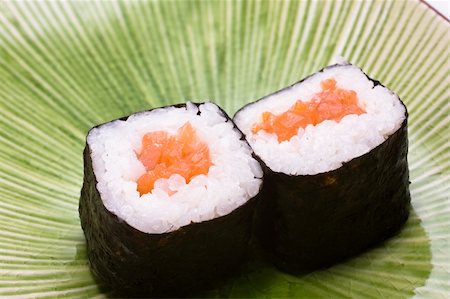 simsearch:614-06311815,k - Japanese sushi on a plate for background Stock Photo - Budget Royalty-Free & Subscription, Code: 400-05327512