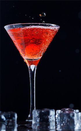 Red cocktail Stock Photo - Budget Royalty-Free & Subscription, Code: 400-05328215