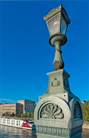 simsearch:400-06063916,k - Vintage lamppost on the Chain Bridge, Budapest, Hungary Stockbilder - Microstock & Abonnement, Bildnummer: 400-05320551