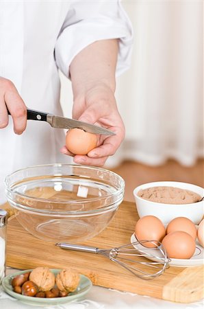 simsearch:400-05231767,k - Preparation of food from eggs Photographie de stock - Aubaine LD & Abonnement, Code: 400-05321273