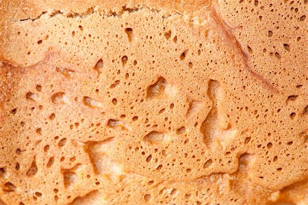 Closeup of a crispy fresh backed homemade bread Stockbilder - Microstock & Abonnement, Bildnummer: 400-05321828