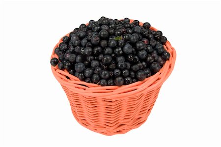 simsearch:400-05079848,k - Basket with of ripe blueberry isolated on white bacground Foto de stock - Super Valor sin royalties y Suscripción, Código: 400-05322710