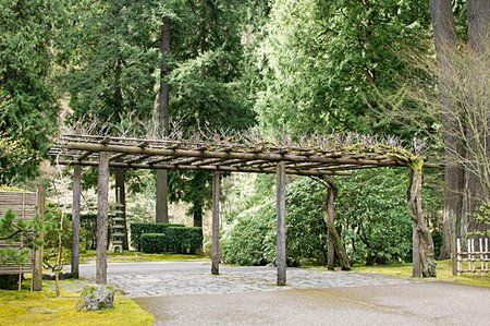 Trellis Structure at Portland Japanes Garden in Winter Photographie de stock - Aubaine LD & Abonnement, Code: 400-05323528