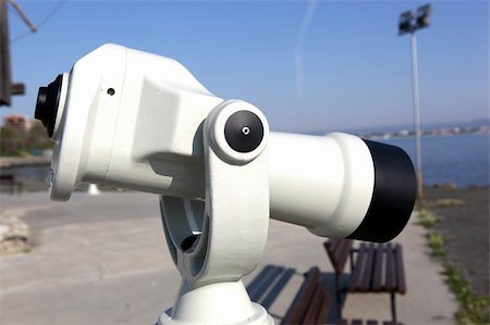 Telescope binocular Photographie de stock - Aubaine LD & Abonnement, Code: 400-05335847