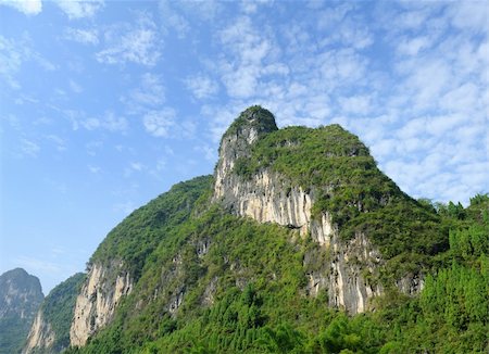 simsearch:673-08139284,k - Beautiful Karst mountain landscape in Yangshuo Guilin, China Stockbilder - Microstock & Abonnement, Bildnummer: 400-05336450